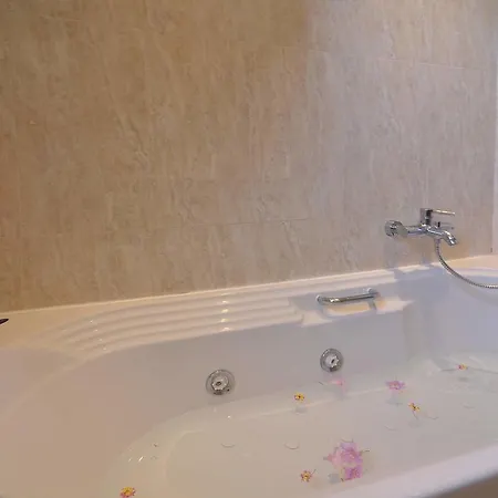 Iris * Μπαρμπάτι