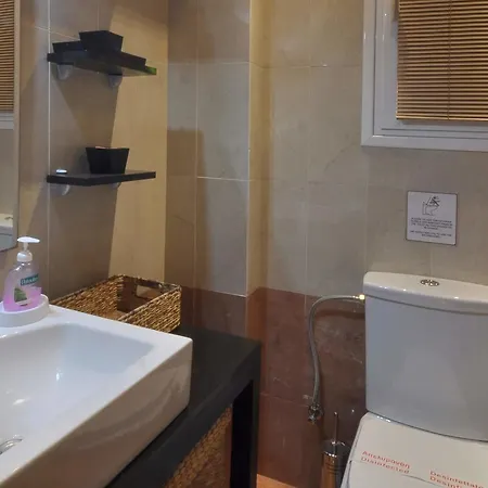 Iris Βίλα Μπαρμπάτι