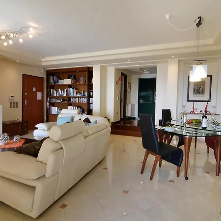 Iris Villa