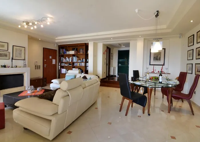 Iris Villa