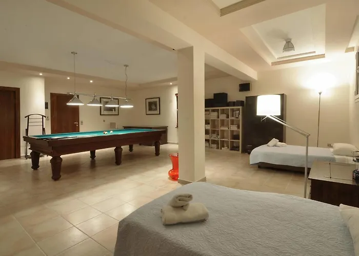 Iris Villa